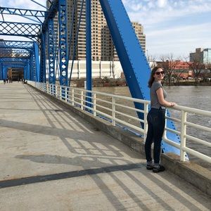 Meet your Posher, Abby